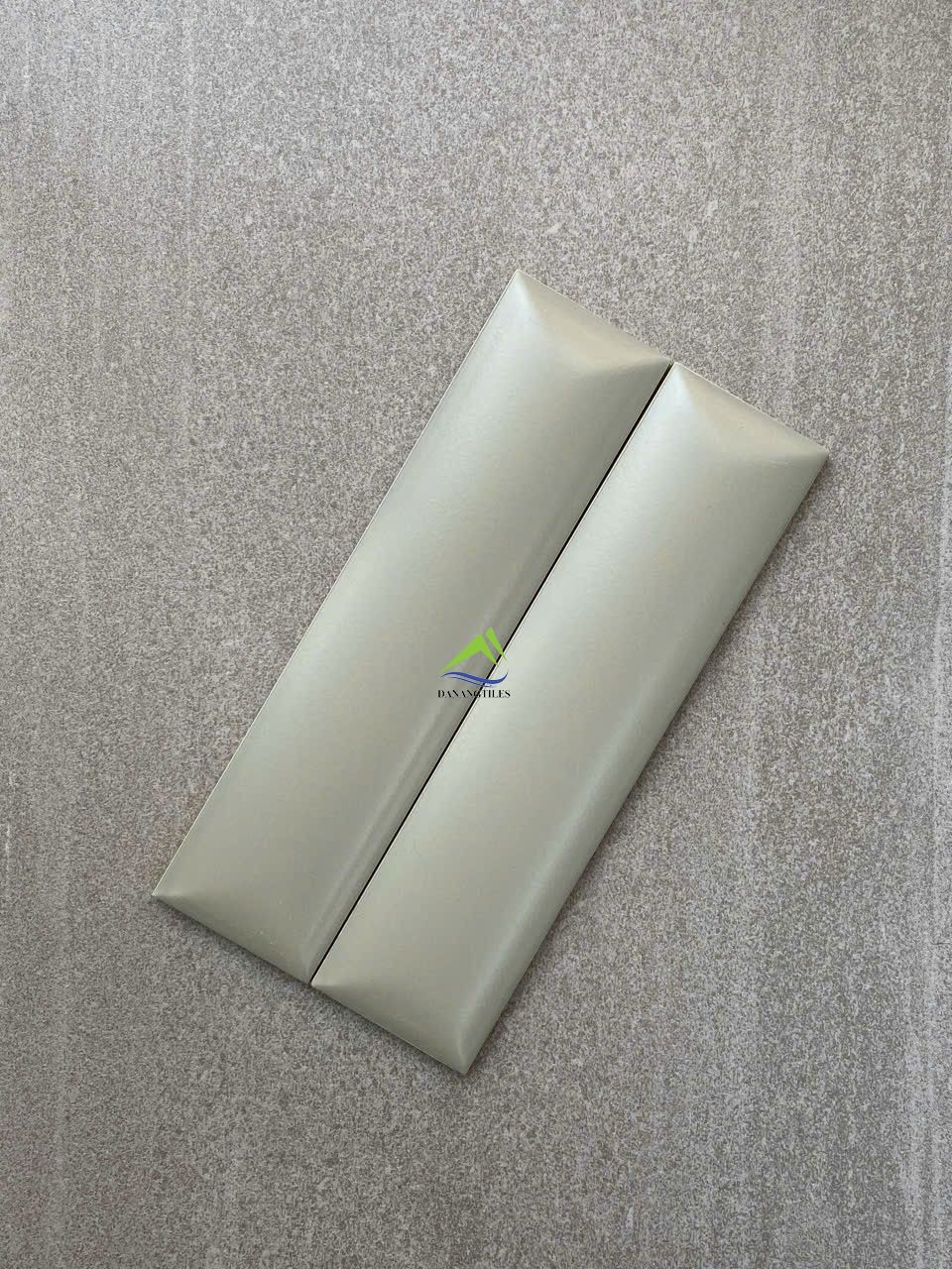 GẠCH THẺ BÁNH MÌ Y2B052098C1